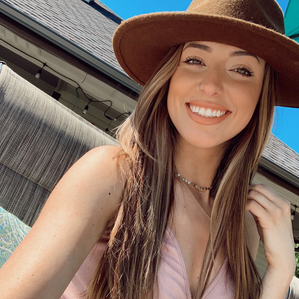 Meet your Posher, Bailey